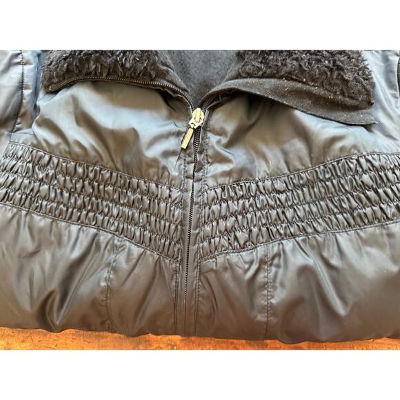 Columbia Women’s‎ XS Down Filled Fitted Puffer Jacket Black - Picture 10 of 11